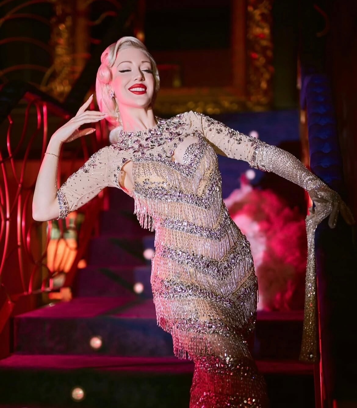 ALL THAT GLAM